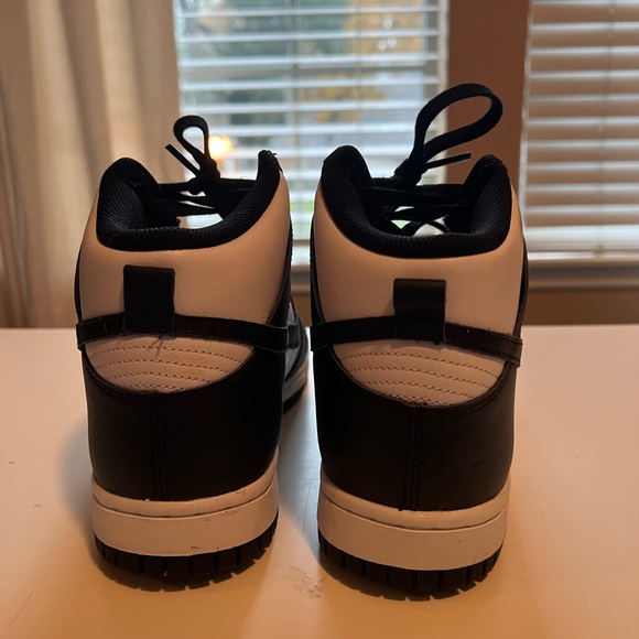 Nike Dunk High Women’s - Picture 4 of 7